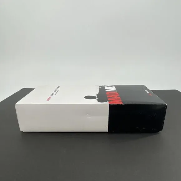 Barbie Mad Men Joan Holloway Silkstone Doll BFMC Gold Label 2010 Mattel NIB - Picture 11 of 15